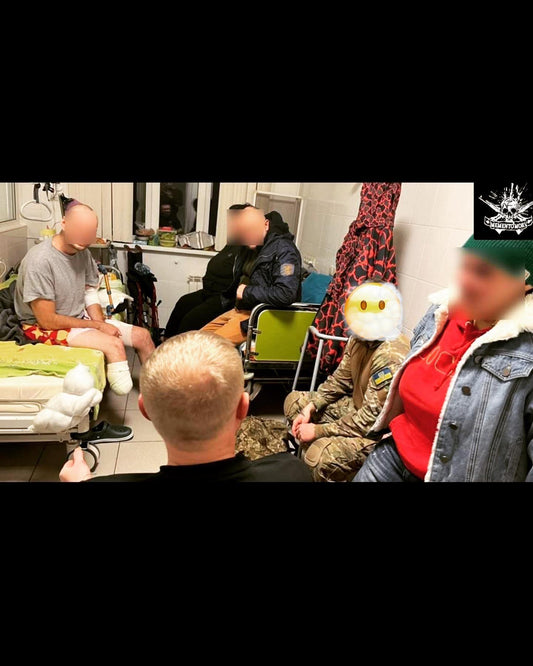 Black Maple Company member visits injured soldier at the hospital